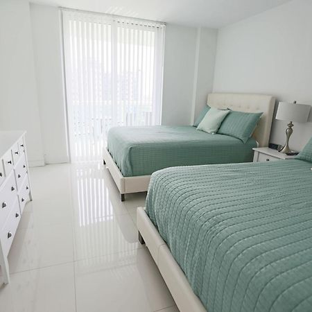 Ocean Reserve Luxury Condos Across From Sunny Isles Beach Μαϊάμι Μπιτς Εξωτερικό φωτογραφία