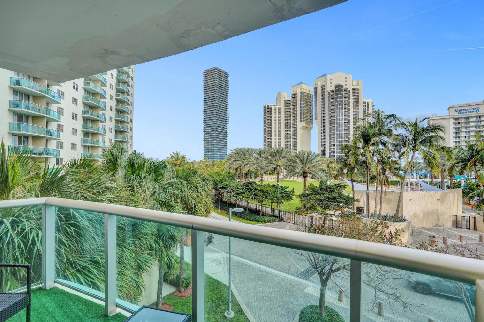 Ocean Reserve Luxury Condos Across From Sunny Isles Beach Μαϊάμι Μπιτς Εξωτερικό φωτογραφία